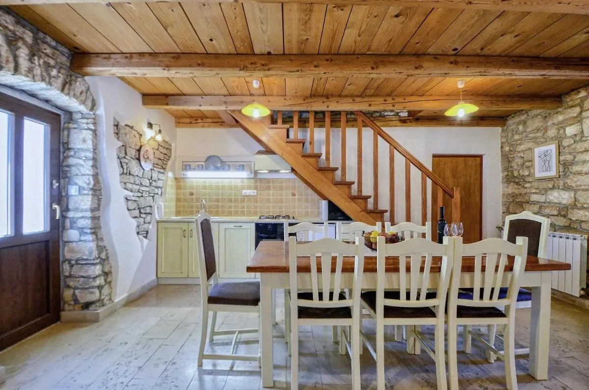 פולה Villa Rosana In Muntic - Haus Fuer 4-5 Personen קרואטיה