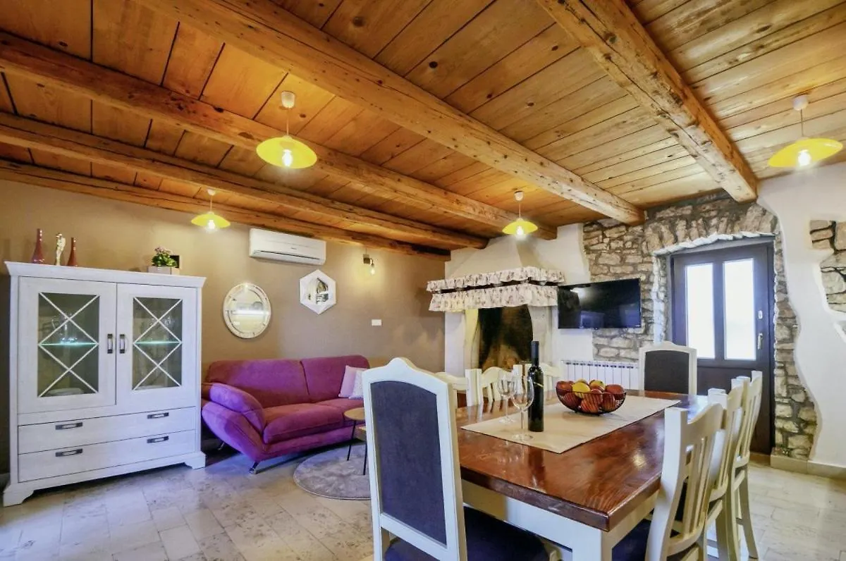 פולה Villa Rosana In Muntic - Haus Fuer 4-5 Personen 0*,  קרואטיה