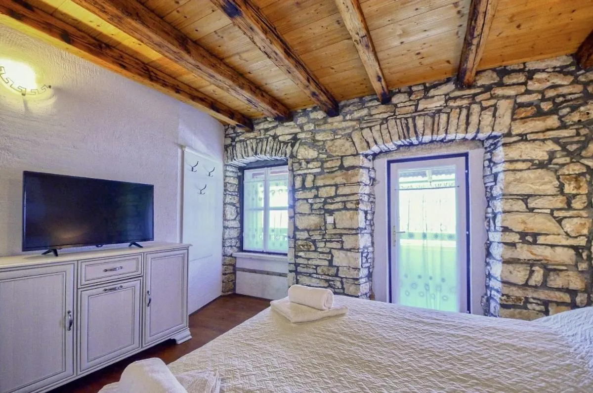 פולה Villa Rosana In Muntic - Haus Fuer 4-5 Personen