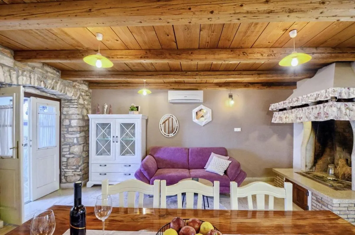 פולה Villa Rosana In Muntic - Haus Fuer 4-5 Personen קרואטיה
