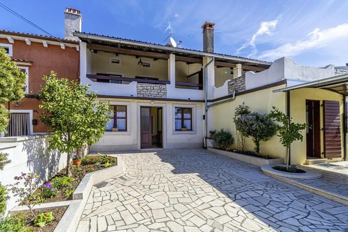 פולה Villa Rosana In Muntic - Haus Fuer 4-5 Personen קרואטיה